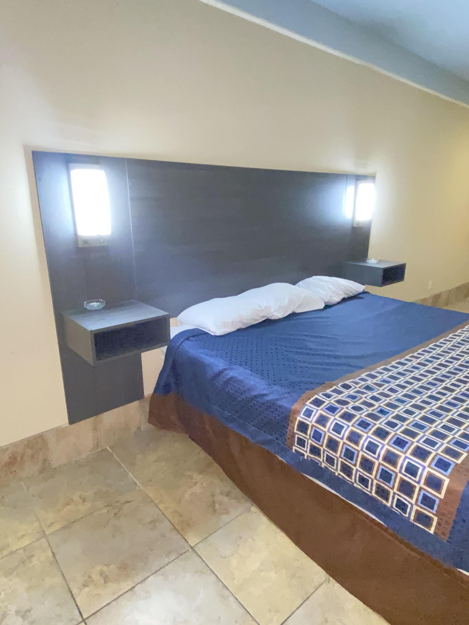 Texas Inn & Suites Mcallen At La Plaza Mall And Airport McAllen Exterior foto
